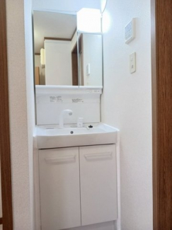 忙しい朝には欠かせない洗面所です