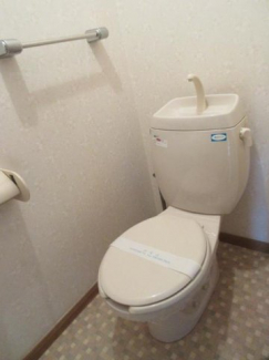 コンパクトで使いやすいトイレです