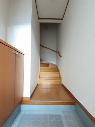 落ち着いた玄関です