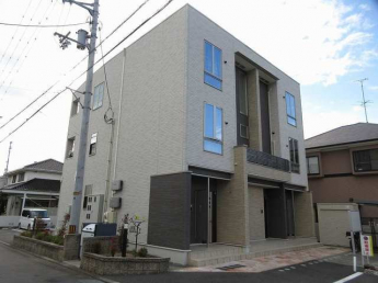 落ち着いた雰囲気の外観です