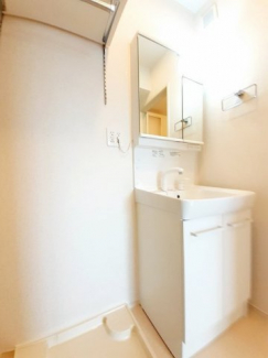 広い洗面スペース