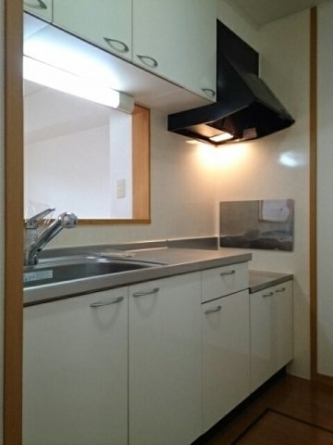 コンパクトなキッチンで掃除もラクラク