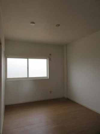 内装は落ち着いています