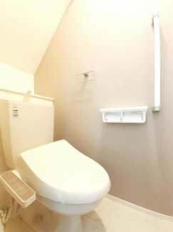 ゆったりとした空間のトイレです