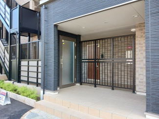 【エントランス】