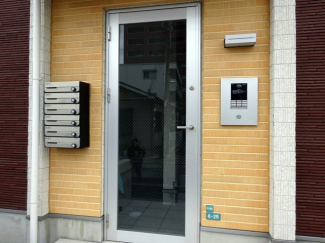 【エントランス】