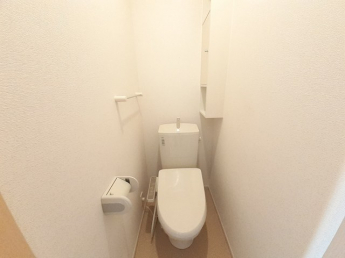 清潔感のあるトイレです