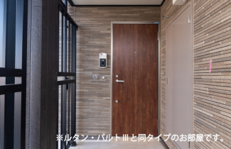 【エントランス】