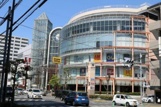 フジグラン松山まで983m