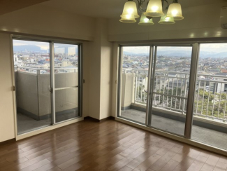 【居間・リビング】