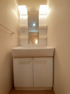 広い洗面スペース