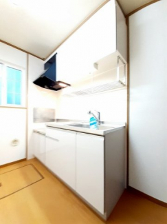 コンパクトなキッチンで掃除もラクラク