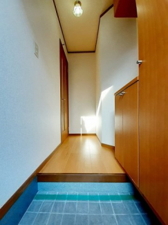 毎日通る玄関はこちらです