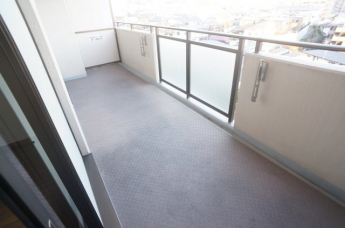 【バルコニー】