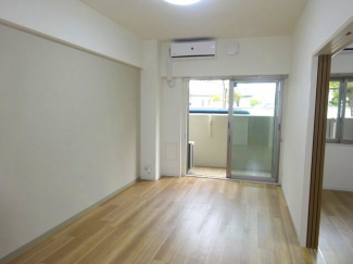 【居間・リビング】