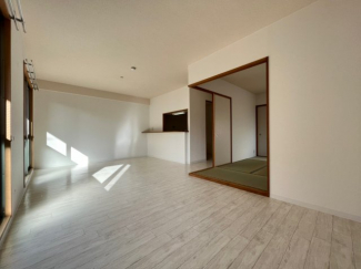 【居間・リビング】