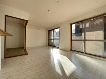 【居間・リビング】