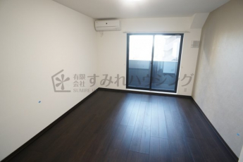 参考、同建物・反転間取りの号室