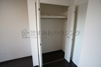 参考、同建物・反転間取りの号室