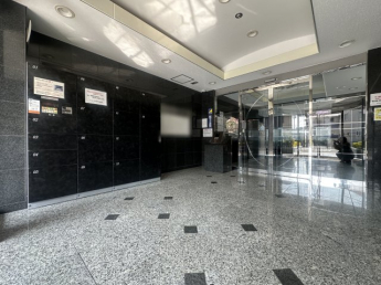 【エントランス】