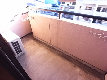 【バルコニー】