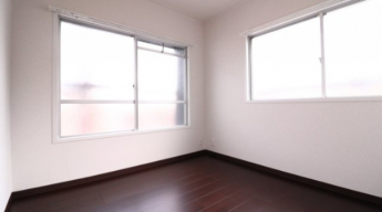 写真は別部屋です(^^)