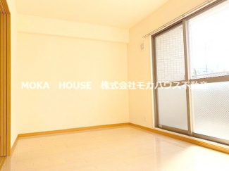 ゆったりとした居間です