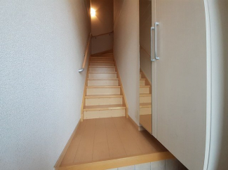 毎日通る玄関はこちらです