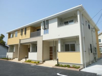 落ち着いた雰囲気の外観です