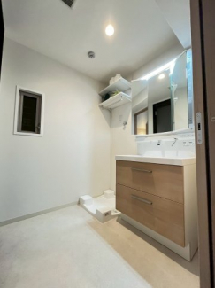 【独立洗面台】