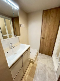 【独立洗面台】