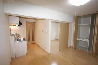 プチメゾン柿の木の画像