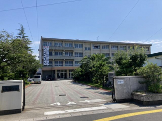 松山市立三津浜中学校まで1677m