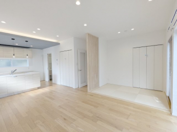 【居間・リビング】