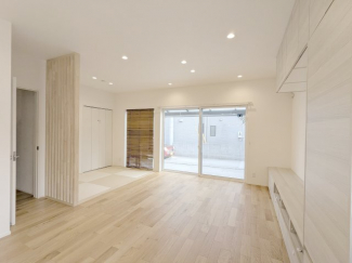 南向きのリビングは日当たりがいいです。