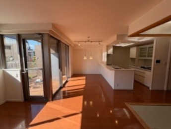 【居間・リビング】