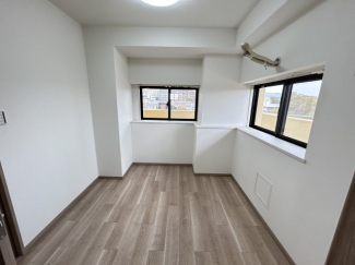 広々とした洋室です