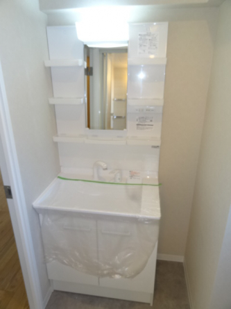 シャワー付洗面化粧台を新調！