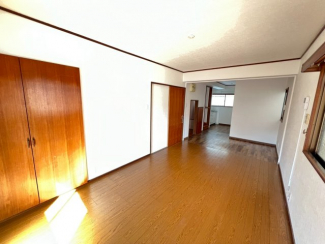 【居間・リビング】