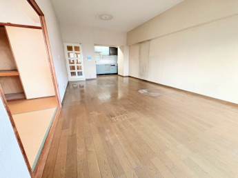 【居間・リビング】