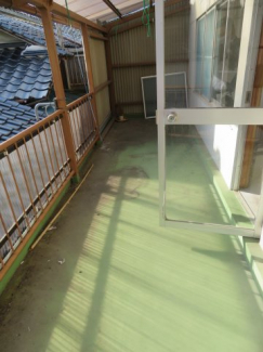 【バルコニー】