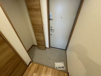 【玄関】