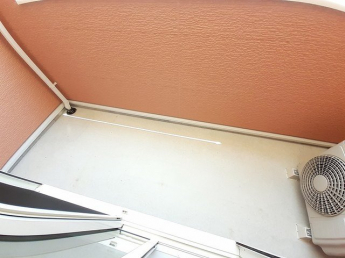 お洗濯にも便利なバルコニー付き