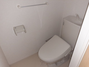 シンプルで使いやすいトイレです