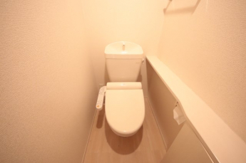 シンプルで使いやすいトイレです