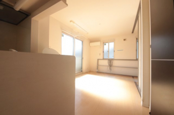 広々とした洋室です