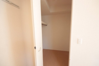 たっぷりとした収納スペースです