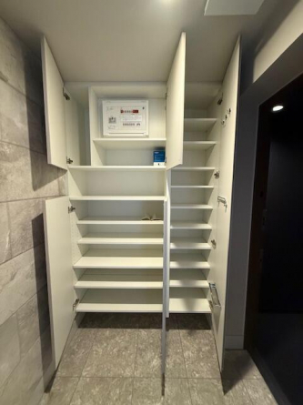 シューズボックス