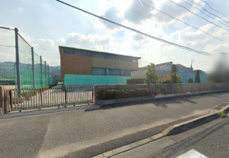 港南中学校まで1070m