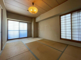 8.9帖の北西和室です。